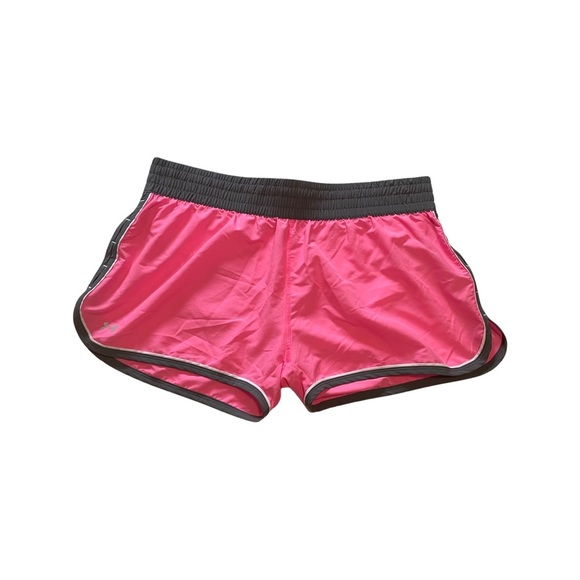 Under Armour Pants - Under Armor lined athletic shorts